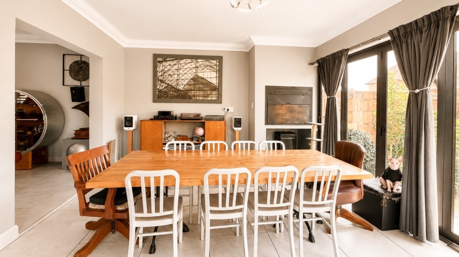 3 Bedroom Property for Sale in The Coves North West